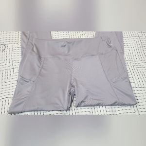 TEMU GREY LEGGINGS - Ĺ